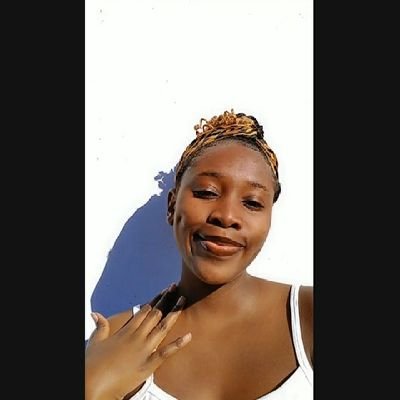 Certified pretty gurrrl🇿🇼
Chimoko 😇
lil miss big shot⭐
whole lotta love ❤a kwekwe hun📍
wholesome shona girl 🤎