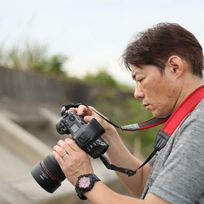 写真やってま～す。
Canonユーザーです、EF⇒RFに移行中 
固定観念にとらわれず色々な所から刺激を受つつ、オリジナリティの感じられる写真を撮れるよう日々勉強です。Twitter初心者🔰です不手際お許し下さい。
お花絡めてのポートレート、夜撮、着物、小物使用好きです。