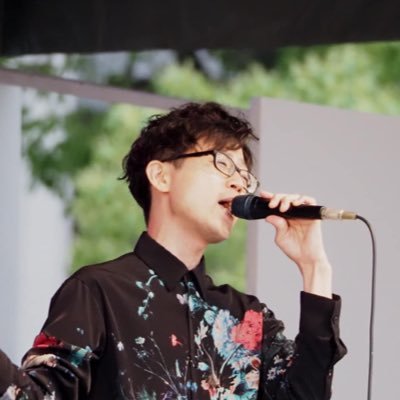 音楽とサッカー(サンフレッチェ広島)を愛してます。広島を中心に音楽活動してます。【故郷】出雲市【所属】バンドユニット:camellia【所持Gt】K.yairi WY-1、Martin 000-16GT ⭐️Liveのご予約、出演依頼はDMへお願いします!