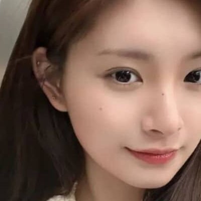 妳今年如果25歲以上了,併且是一位紳士的話,妳應該聯繫我,如果妳講色情語言,我會很失望!我希望擁有真摯的友誼!
