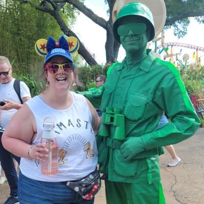 thelindseyspeck's profile picture. shoot for the moon
because if you miss,
you'll land on a star 🌟 

35.Pisces.Jewish.4th grade teacher ❤️

#WilkesAlum #SteelerNation #ObsessedWithSharks #Coffee