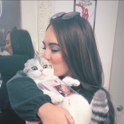 snowybeach1989's profile picture. University of Houston 2021 // Nerd // Taylor Swift activist // Spider-Man enthusiast // Vicarious Gwen Stacy // Hopeless Romantic // T.S. 1989 era forever