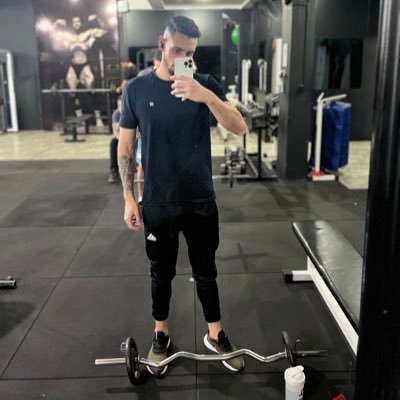 Cristia44259018's profile picture. seguimos…