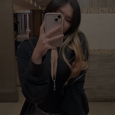 9292yoyo's profile picture. 肉肉女孩有市場嗎 #手控#聲控