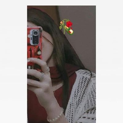 parh_lo_Alisha's profile picture. 