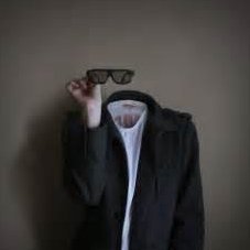 EsssRobin59486's profile picture. Hey, I know a thing or two about a thing or two...