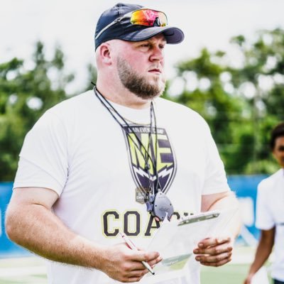 Offensive Coordinator - Pasco HS 🏴‍☠️ | OL/DL Trainer | River University 🎓Romans 10:9-13