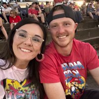 Lindsey Martin (@linds__martin) Twitter profile photo