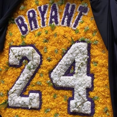 focused on the money. T.R.U. To My Religion #TeamFollowback #τεαм2яu∂ε #TeamKobe #Lakers4Life #GatorNation #GoPACKGo