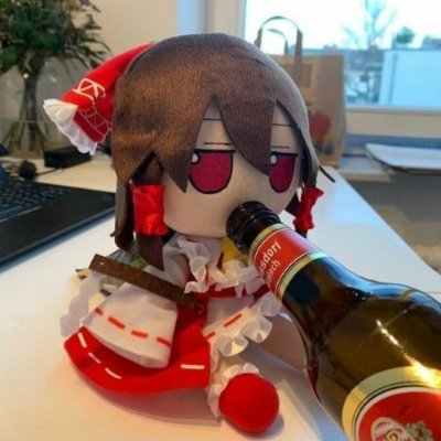 jeehfr3's profile picture. Professional racist