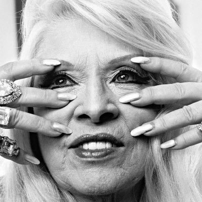 maewestsghost's profile picture. https://t.co/LjJjVuMNa5