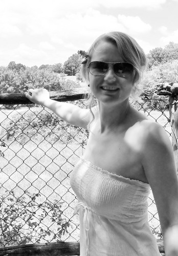 CarlavandeWitte's profile picture. Communicatie l PR l Evenementen l B1-tekstschrijver l DJ