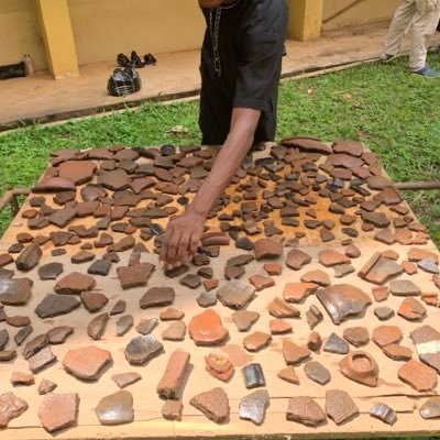 Unibadan || Archaeology || Social Media Marketer|| Ceramics || typical Ibadan guy || Chelsea💙|| Isaiah 46 vs 4