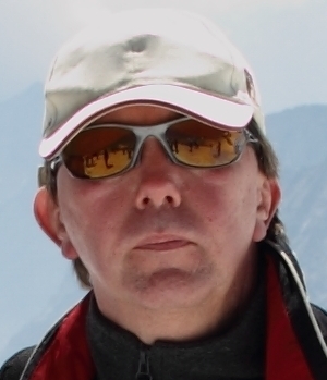 DutchTwit's profile picture. 