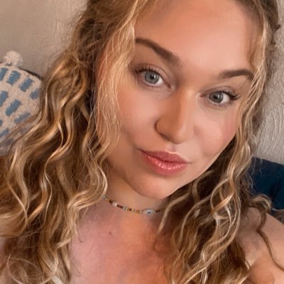 software developer @ wwt | launchcode alum | i like to make buttons do things 👩🏼💻