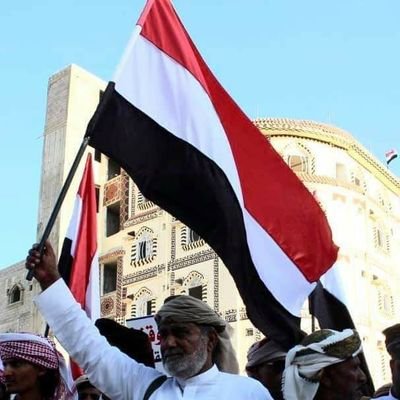 لن ترى👀 الدنيا على أرضي وصيا☠
👁مواطن مستقل اقول كلمة الحق لن انتمي الى حزب
أو الى جماعه انبذ العملا والمرتزقه لتفاهتهم وحقارتهم
ودنائة نفوسهم ولا كرامةًلهم