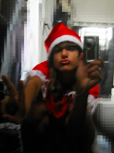 Eu? eu sou sinistro, melhor que teu marido, esculacho seu amigo, eu sou perigo ♕ ,