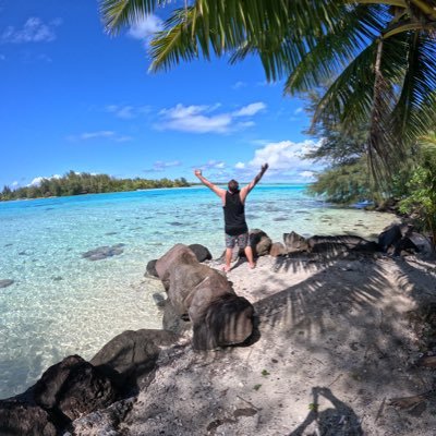 thebrettitor's profile picture. Sports Fanatic/Advertising Guru