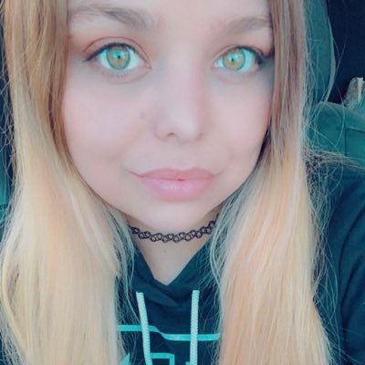26 • Gamer/YouTuber • Follow me for nerdy content • Add me on twitch & PS: rayjay365