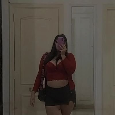 roruu__'s profile picture. tetona medio esquizo