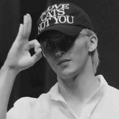 ikyhoed's profile picture. fictional.