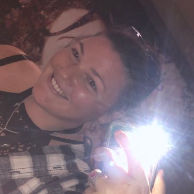 FreckleFace242's profile picture. I’m out spoken and Loud. I am artsy and crafty and a gamer. ♌️❤️‍🩹💋❤️‍🔥🌻