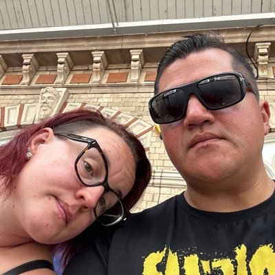 Wee_Insomniac's profile picture. Food. Cats. Science.