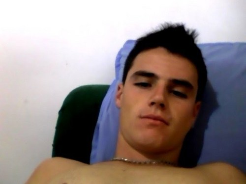 AndreChaves21's profile picture. Não sou o que os outros querem que eu seja, mas aquilo que eu quero ser!!!