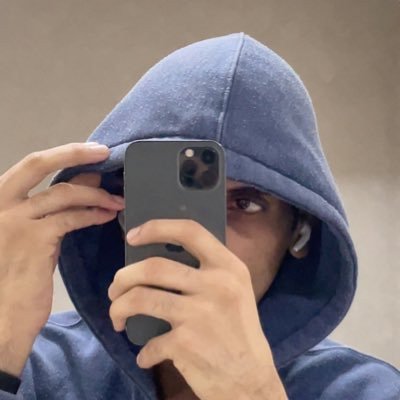 aboaljooooooh's profile picture. لا أحد ينـام سريعـا، لـ كل منا قصة يرويهـا لـ وسادته وتنتهي بـ إبتسـامة🖤