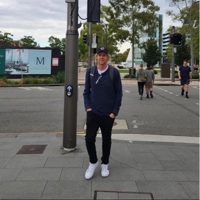 PaulMFox72's profile picture. Hoops fan