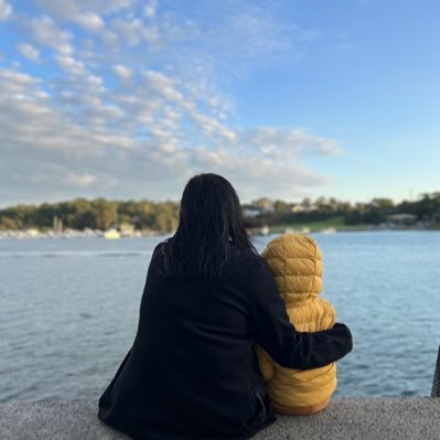 valeriedsantos's profile picture. 💜