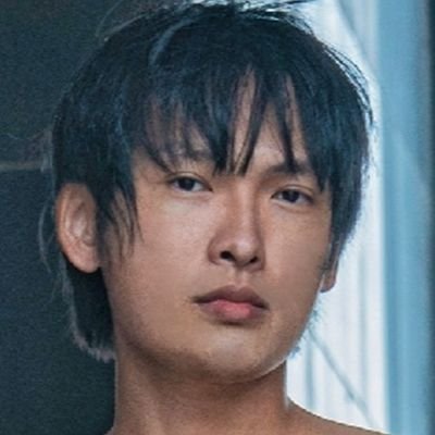 本推特X內容未滿18歲請勿進入。
單單純純自由自在地過,一邊留下照片,就很好。我的照片影片不主張版權及肖像權,可自由留存轉貼分享。