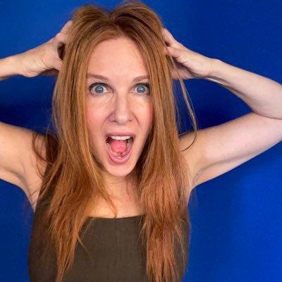 LynnElliotEsq's profile picture. Entertainment lawyer. Democracy warrior. #prochoice #vote she/her All opinions most certainly my own. Nothing intended as legal advice #Harris4Prez #NeverTrump