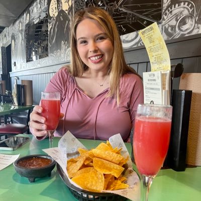 Ohio State | AΣΑ Alumna | MNSU Alum | Disney, Science, and Crafts are my jams | Science account: @ErynZuiker