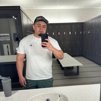 eduardoomedina_'s profile picture. 