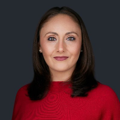Public Speaking, Communication and Confidence Coach. I'm a communication nerd, TEDx Speaker, best-selling author, entrepreneur and glass-half-full kind of gal.