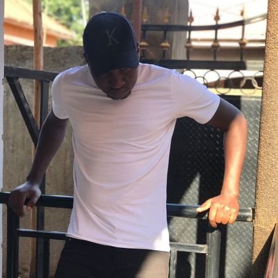 I dare where eagles don't...father of 1.. Chelsea...Hip hop... formula1...Movies...