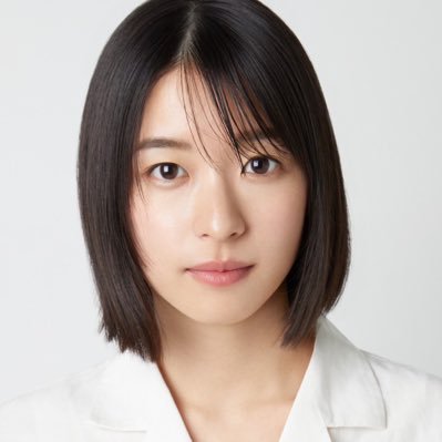 女優・鳴海唯のスタッフアカウントです。