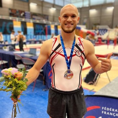 🤸🏻‍♂️Gymnaste professionnel 🇫🇷 Équipe de France #Paris2024➖World Finalist 2017 🇨🇦 💥Club: Gym Agrès Vélizy /Top12 📚 Étudiant à Sciences Po Paris 🇲🇦🇫🇷