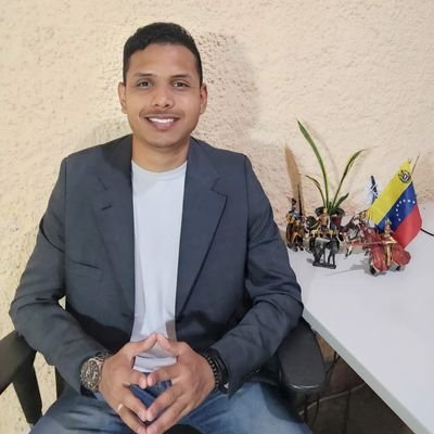 22 |
LIDERA 10|
La Meta es Venezuela|
Ing Industrial|
Firmemente comprometido en generar cambios positivos para Venezuela