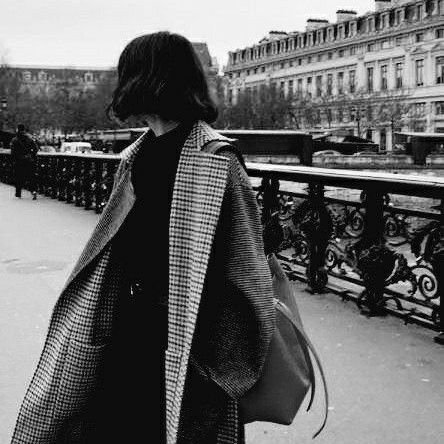 TassedeChocolat's profile picture. FR • ⵣ
✦ Potterhead • Winxer
✦ Autrice Comédienne
✦ Tea Arthurian Legends Cardigans 
✦ Zutara Dramione  Billy Hargrove  Rivusa 
✦ @Cercle_Auteurs @TabithaRahir