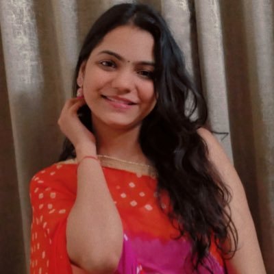 sharma_arpita_'s profile picture. If you are a dog lover you are already in my good books ;)