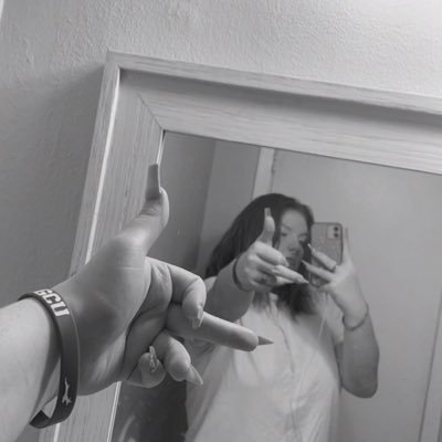 zhade_harper's profile picture. 18🫶🏻 content creator 🔞 your favorite red head 👩🏻‍🦰 phat girl 😘 cash app $zhadeharper $8 only fans & free of‼️ 👻snap premium @ zhadeharper