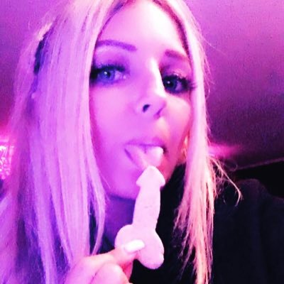 I’m a ruthless mistress seeking a true honest and obedient slave sub to train and own for the rest of my life.not interested in time wasters