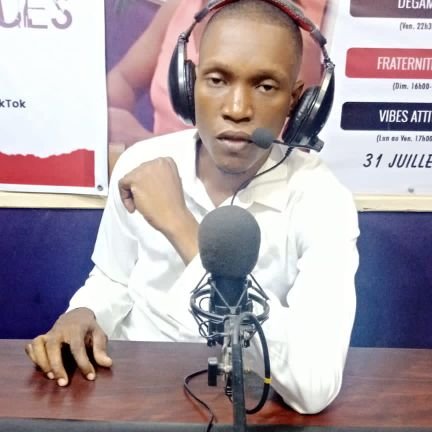 jacquedegbey's profile picture. Né le 03 Août 1993 à Parakou au Bénin. Journaliste au groupe de presse Fraternité.