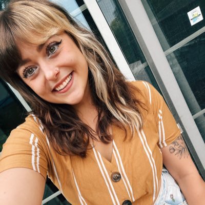 She/Her. Dog Mom. | Thrives best in shade. | Grow through what you go through. 🌱