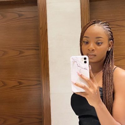 Christian. Writer. Author of Scars. Restaurant Critic🕵️♀️. Founder of TDYE Foundation. Ig: _fehin.silva Sc: fehin.silva