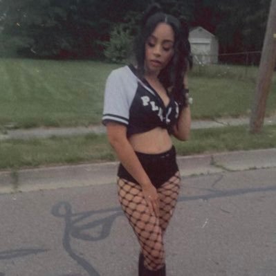 _lightskinlexx's profile picture. 