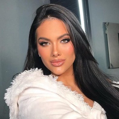 Digital Influencer | Brazilian Model 🇧🇷
Mamãe do Miguel 💙
📩 emily@adragencia.com.br