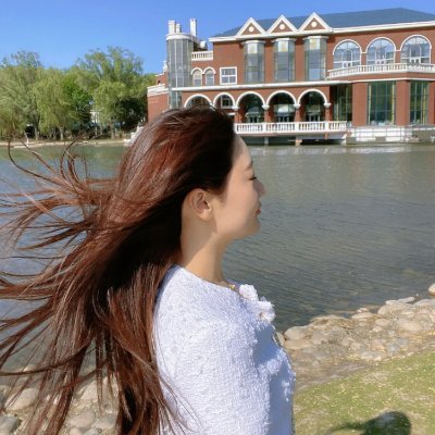 Dana62337's profile picture. Move forward happily